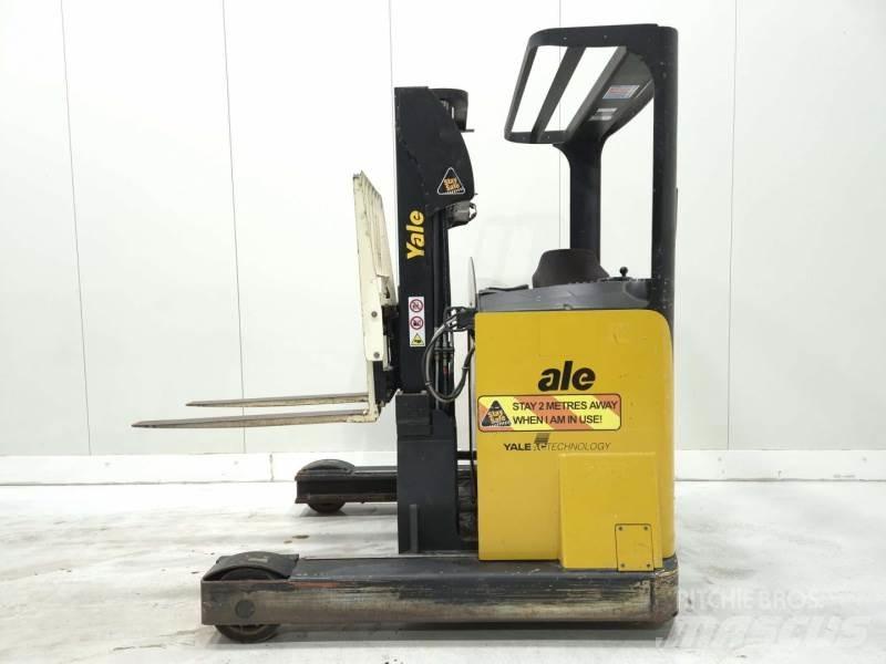 Yale MR14 리치 트럭