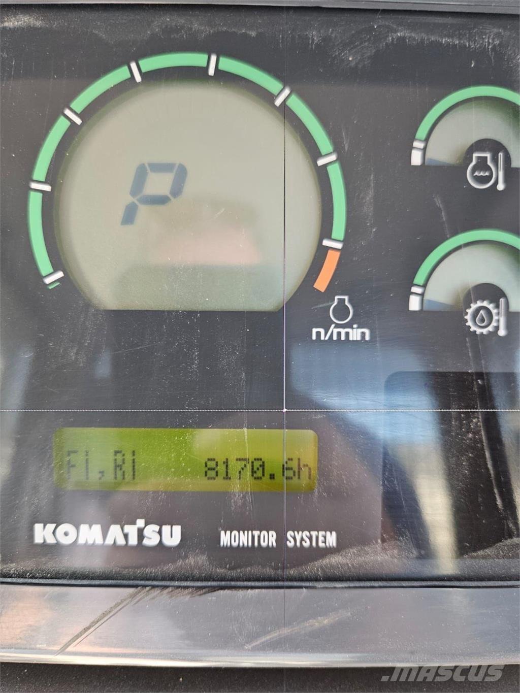 Komatsu D61PX-15 크롤러 도저