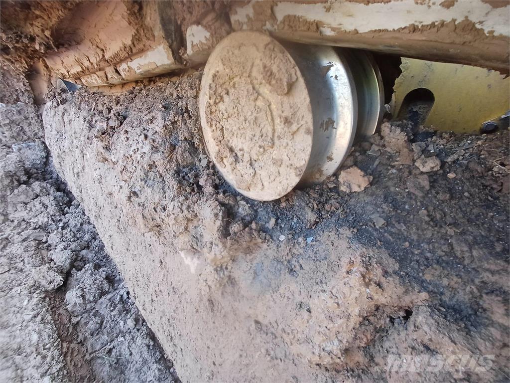 Komatsu D65PX-17 크롤러 도저