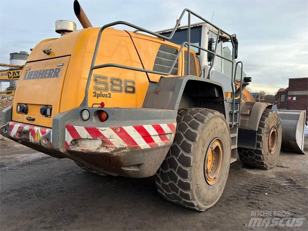 Liebherr L586  휠로우더