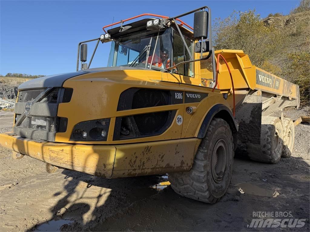 Volvo A30G 연결식 홀러