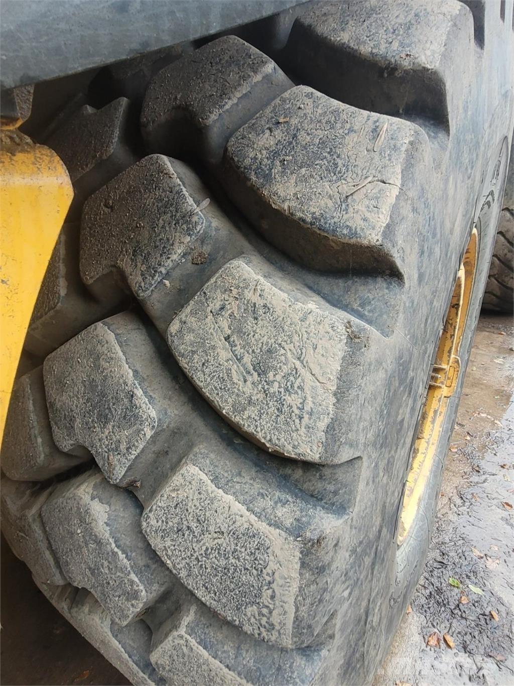 Volvo A40F 연결식 홀러