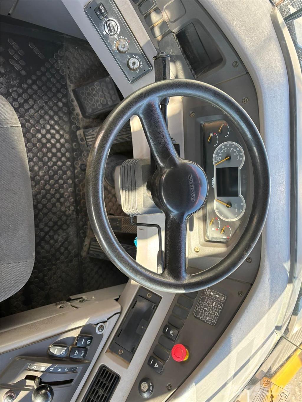 Volvo A45G 연결식 홀러