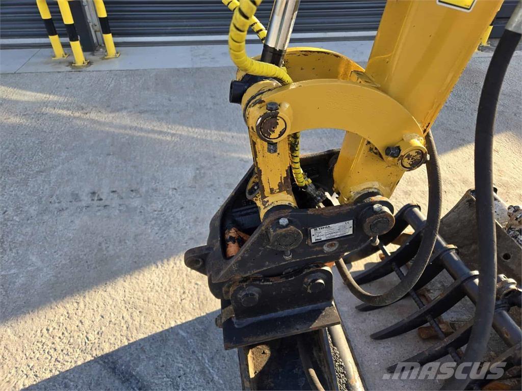 CAT 301.6 소형 굴삭기 7톤 미만