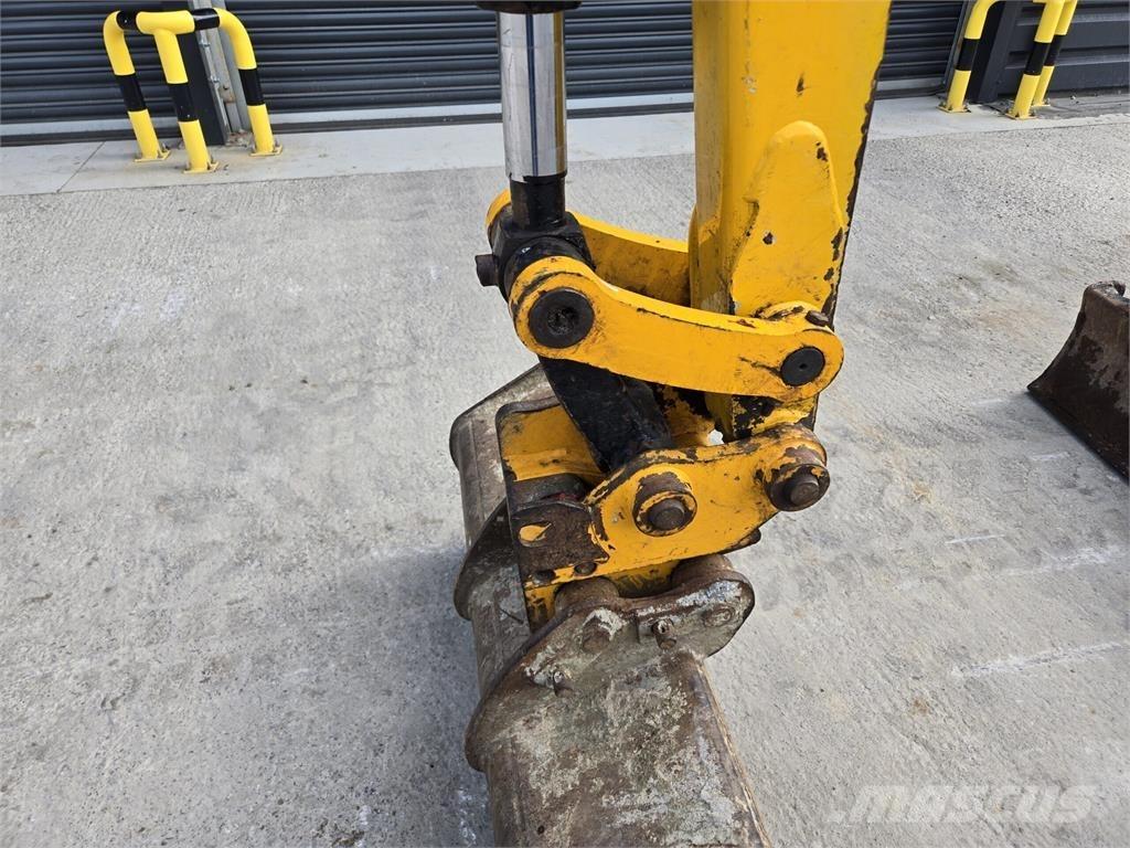 JCB 8030 소형 굴삭기 7톤 미만