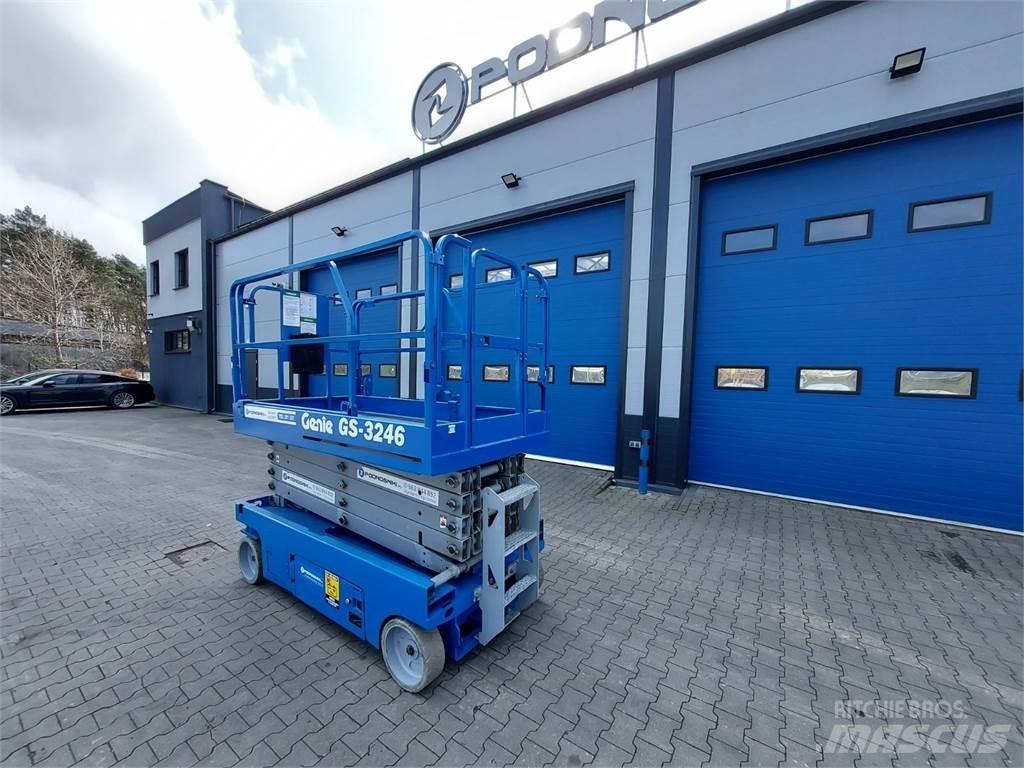 Genie GS-3246 가위형 리프트