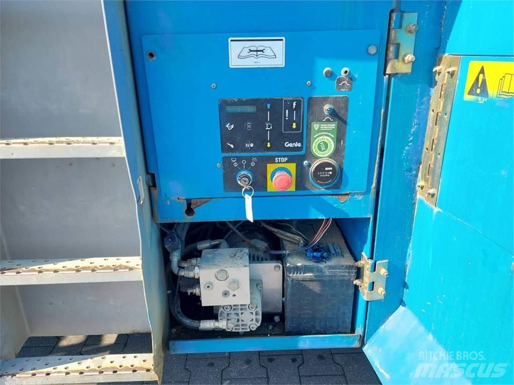 Genie GS-3390 가위형 리프트