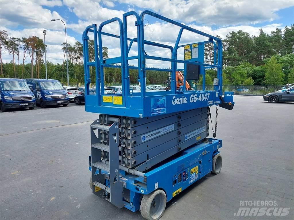 Genie GS-4047 가위형 리프트