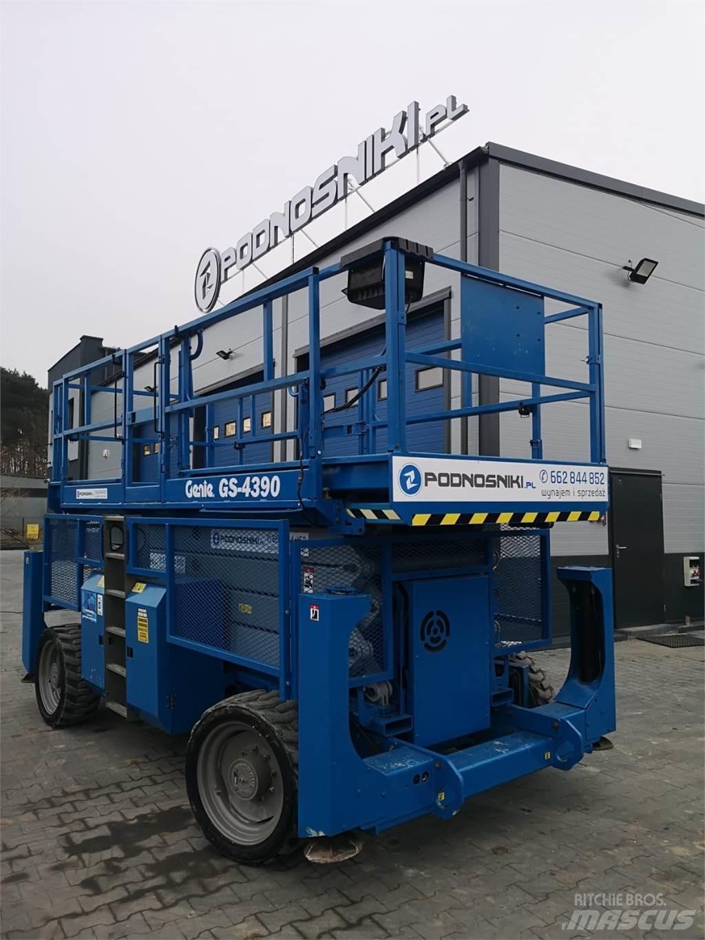 Genie GS-4390 가위형 리프트