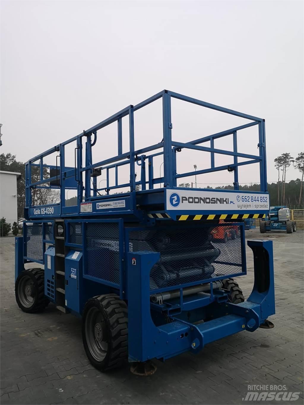 Genie GS-4390 가위형 리프트
