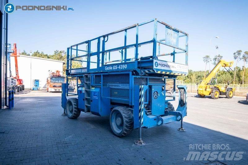 Genie GS-4390 가위형 리프트