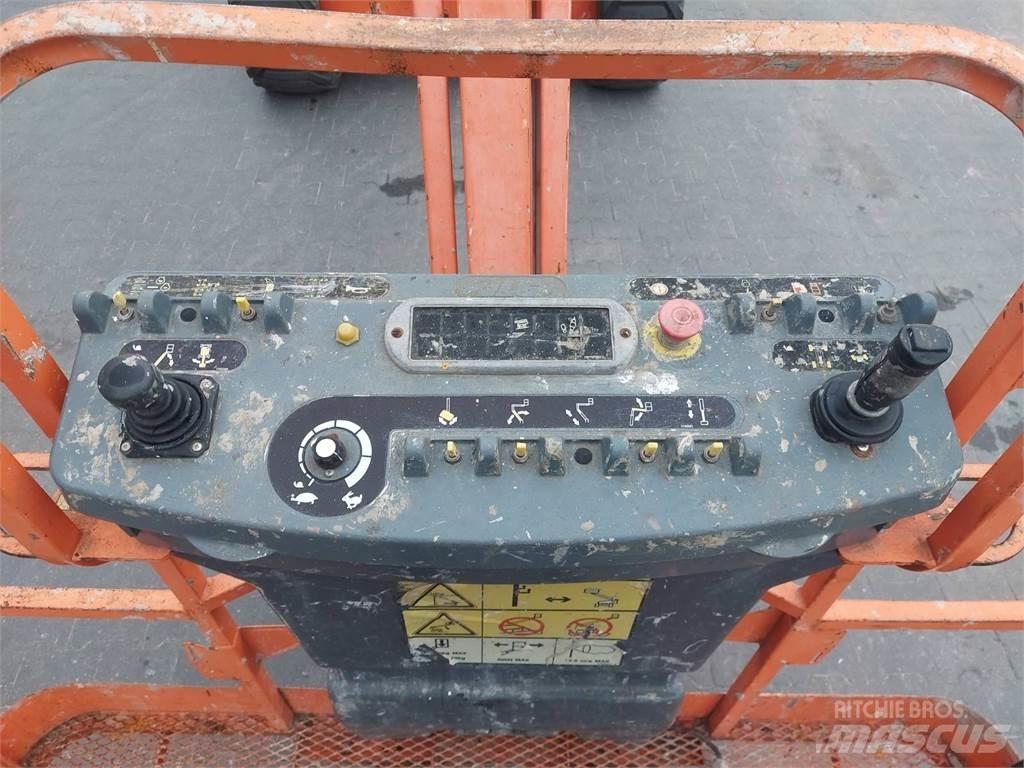 JLG 450AJ 관절형 전동이동 리프트