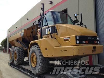 CAT 725 연결식 홀러