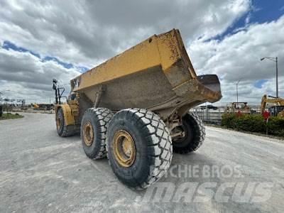 CAT 740 연결식 홀러