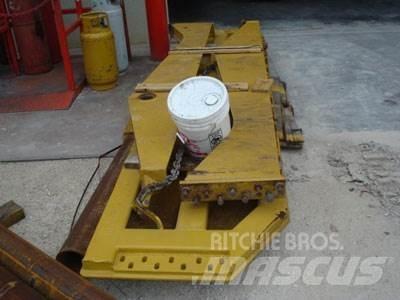 CAT 740 Tailgate 기타 부품  