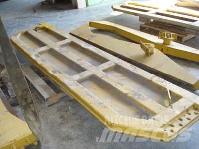 CAT 740 Tailgate 기타 부품  