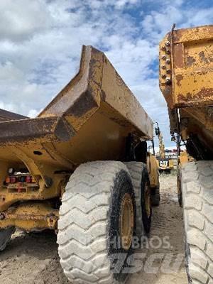 CAT 740B 연결식 홀러
