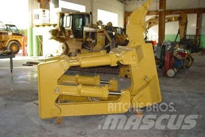 CAT D8T /D8R Ripper, S/S 기타 부품  