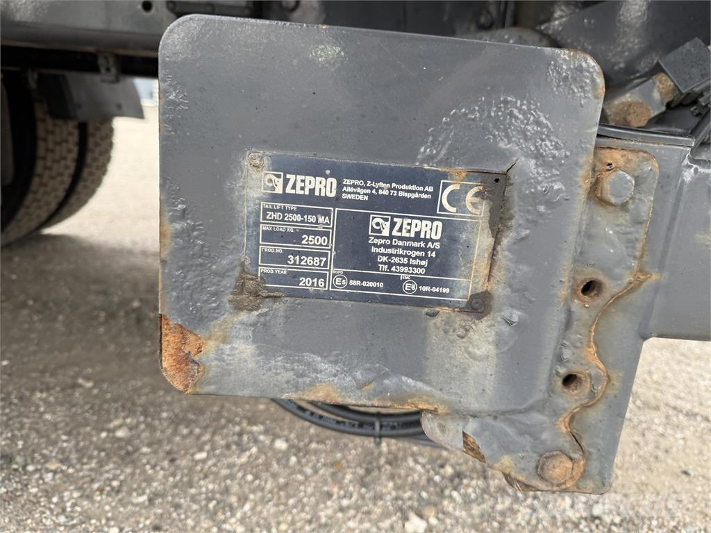 Scania G320 4x2 커튼사이더 트럭