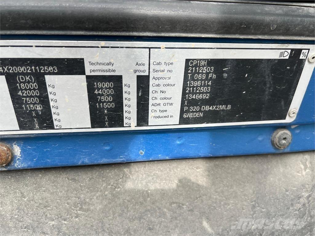 Scania P320 탑차 트럭