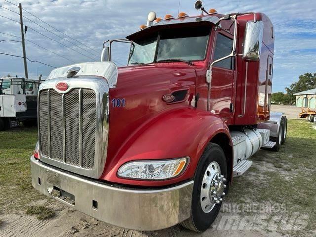 Peterbilt 384 트랙터 유닛