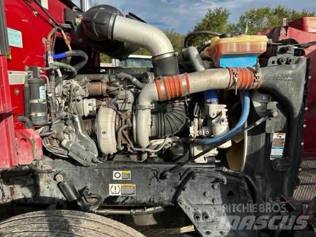 Peterbilt 384 트랙터 유닛