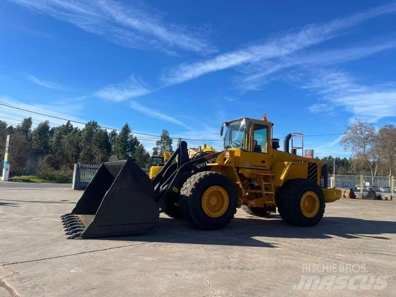 Volvo L 220 E  휠로우더