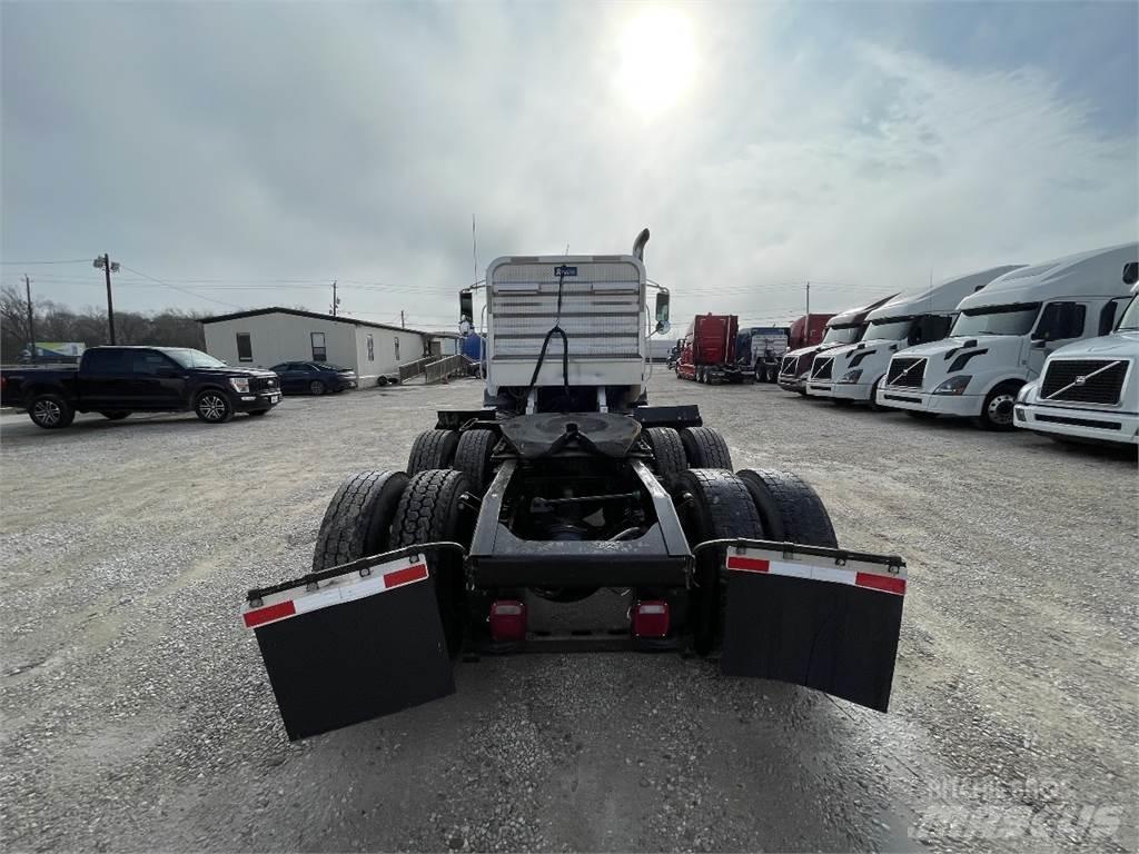 Mack CXU613 트랙터 유닛