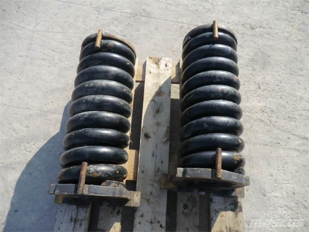 CAT 231D 트랙, 체인 및 언더캐리지