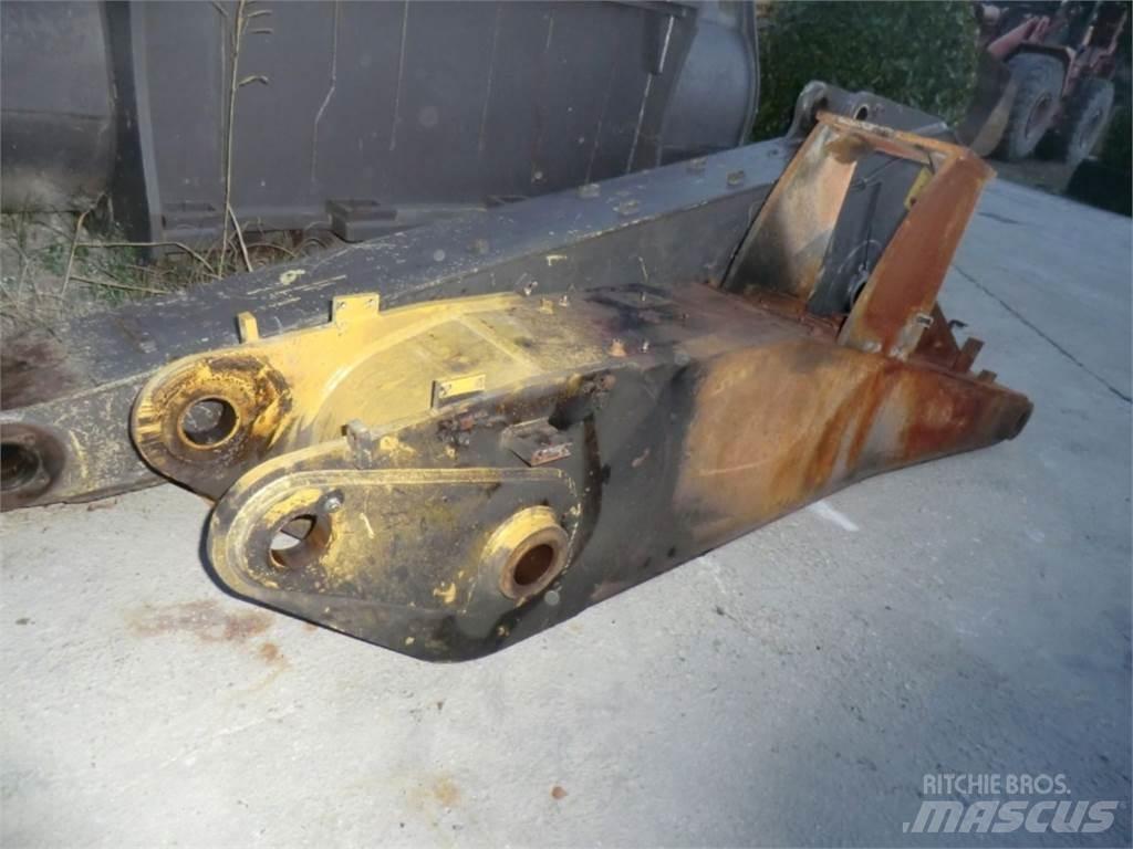 CAT 312D 섀시 및 서스펜션