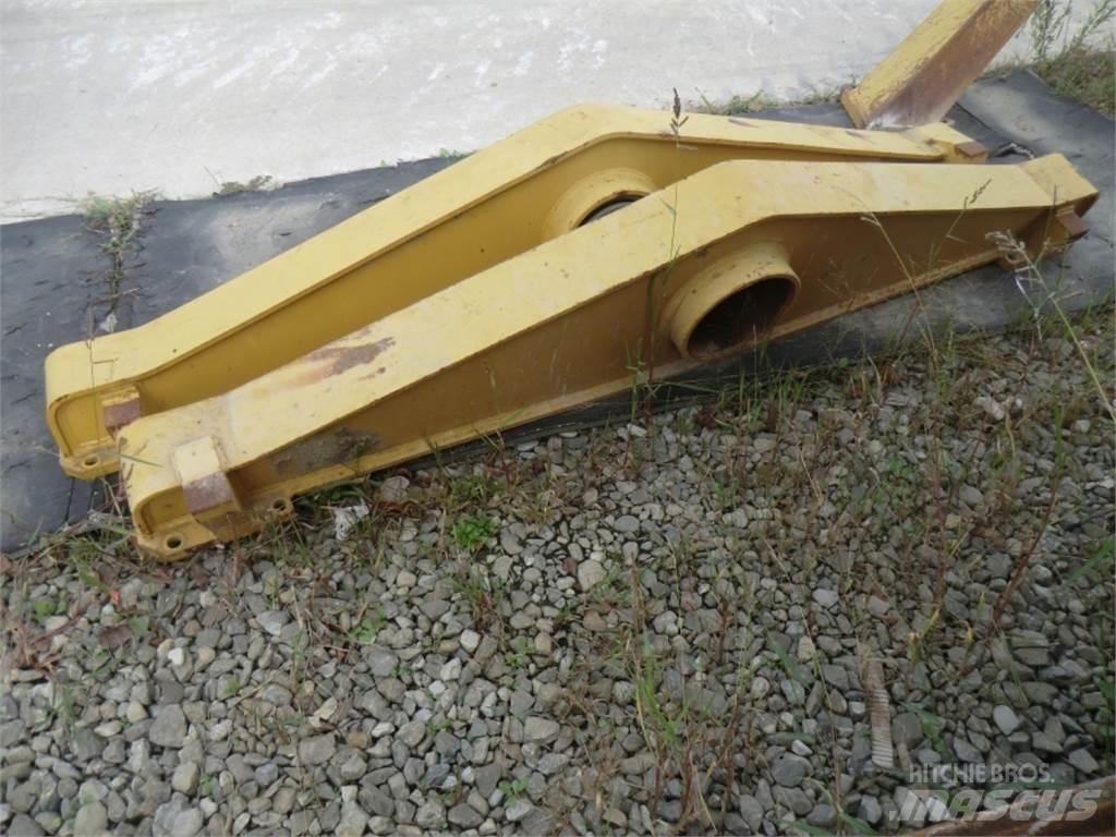 CAT 323D 섀시 및 서스펜션