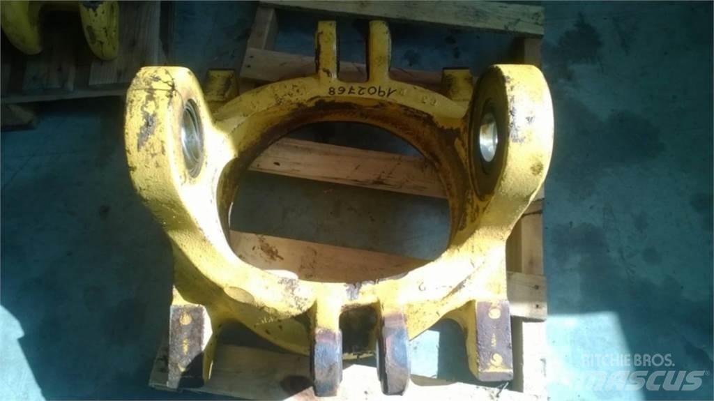 CAT 735 섀시 및 서스펜션