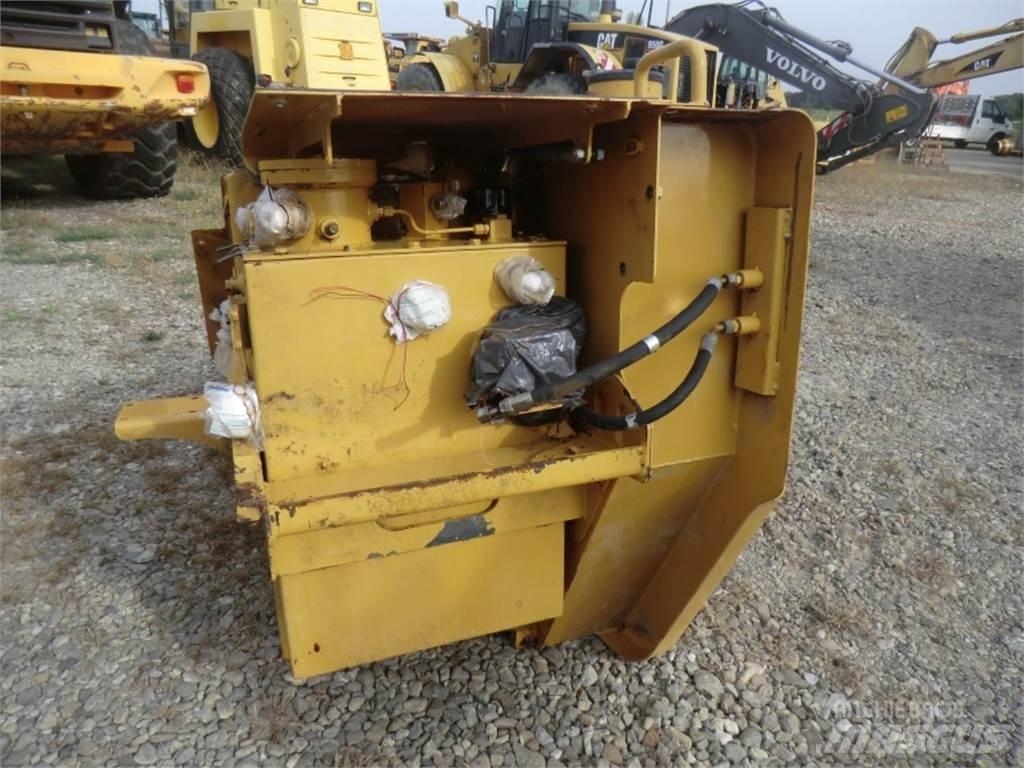 CAT 735 섀시 및 서스펜션