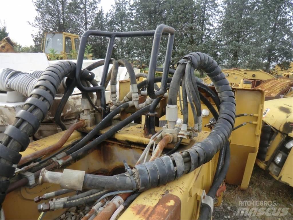 CAT 735 섀시 및 서스펜션