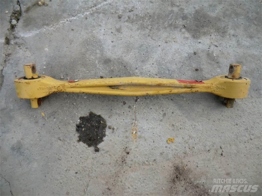 CAT 735 트랙, 체인 및 언더캐리지