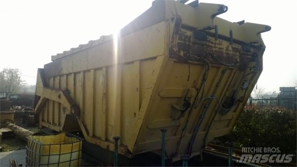 CAT 735 섀시 및 서스펜션