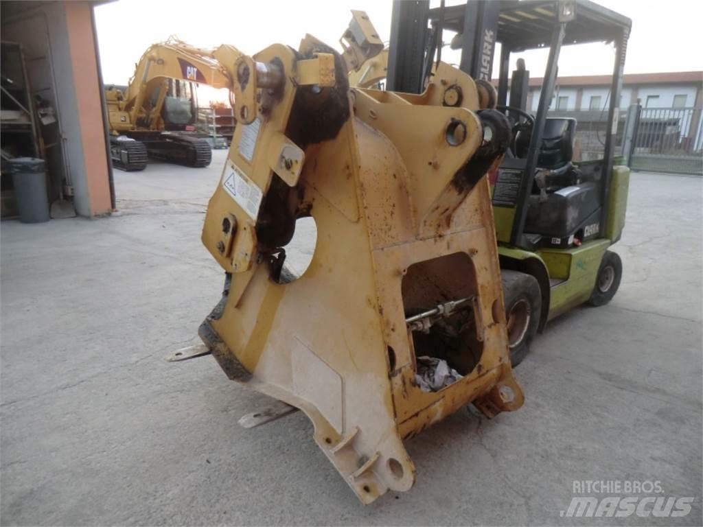 CAT 928G 섀시 및 서스펜션