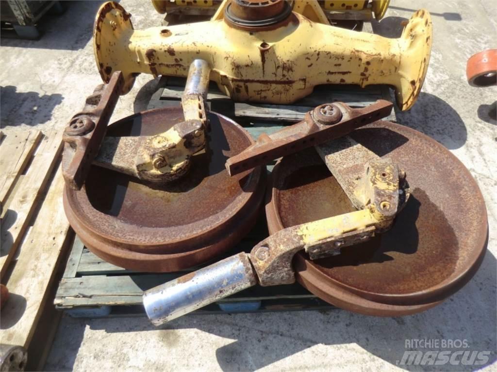 CAT 953C 트랙, 체인 및 언더캐리지