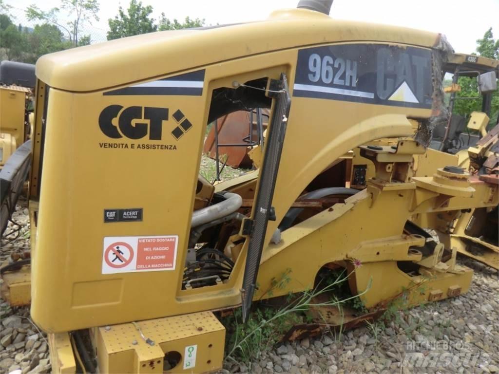 CAT 962H 섀시 및 서스펜션