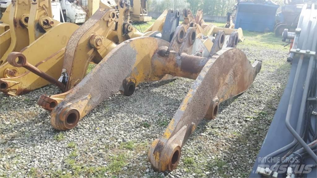 CAT 988B 섀시 및 서스펜션