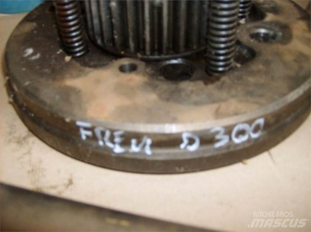 CAT D300D 건설 장비 - 기타