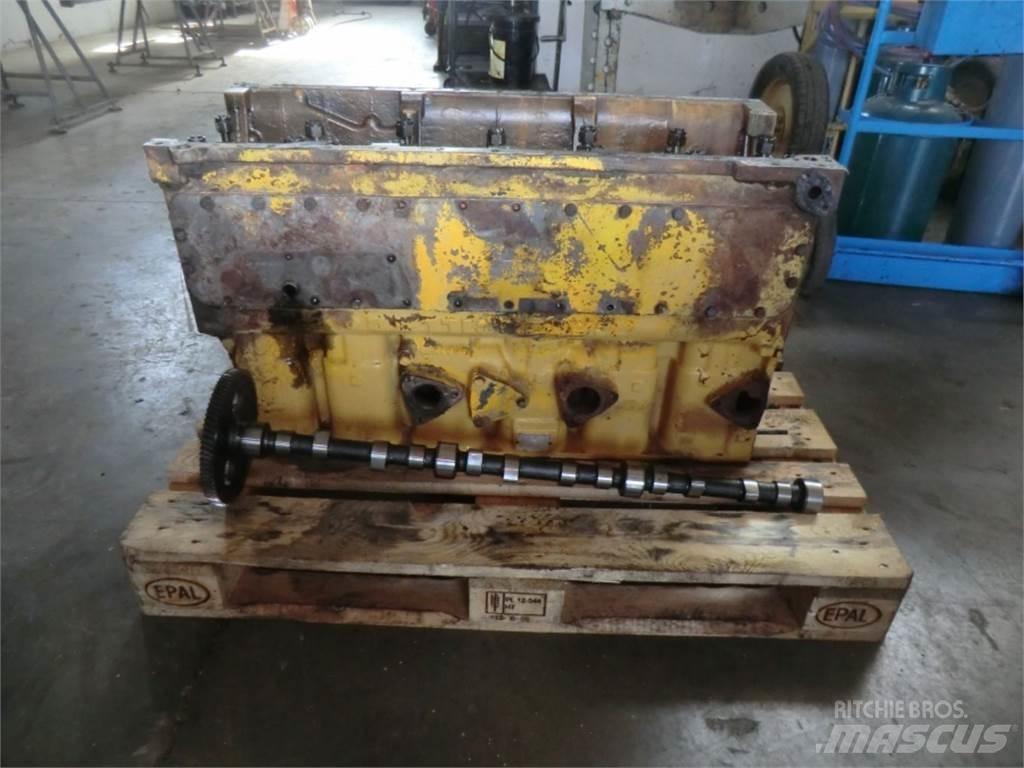 CAT D333 엔진