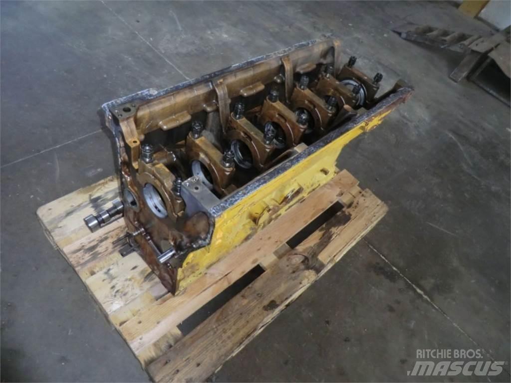 CAT D333 엔진