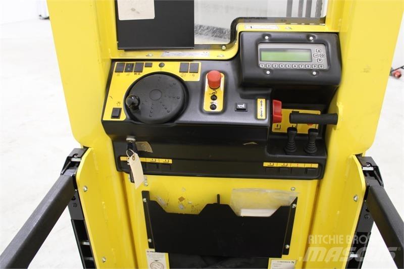 Hyster K1.0L 경량 반출 리프터