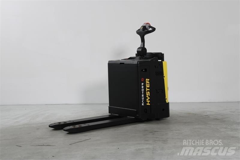 Hyster P2.0S 로우 리프터(승강대 포함)