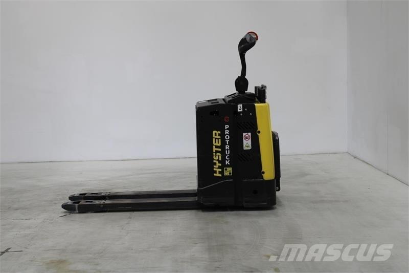 Hyster P2.0S 로우 리프터(승강대 포함)