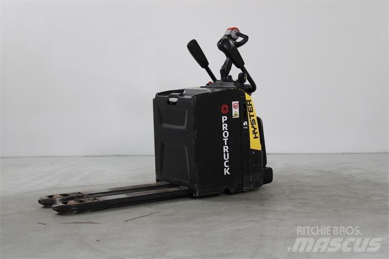 Hyster P2.0S 로우 리프터(승강대 포함)