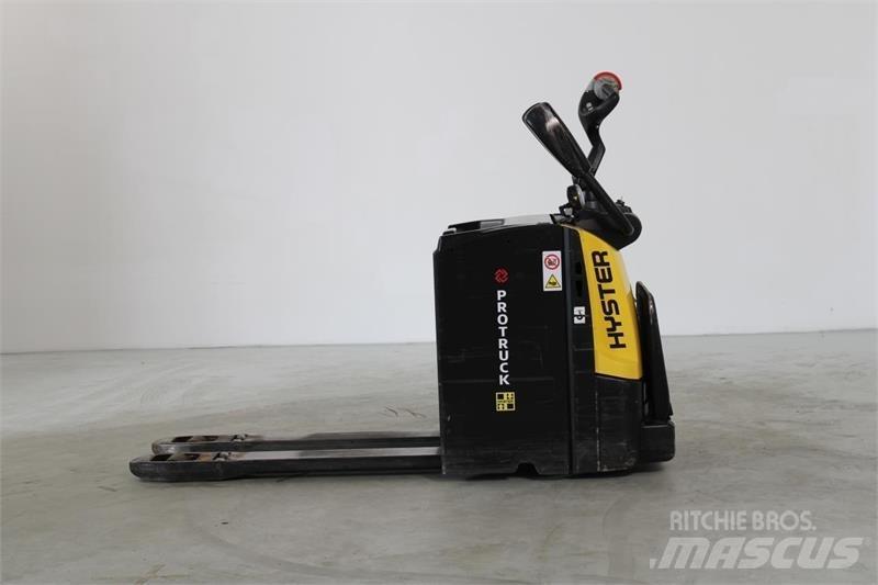 Hyster P2.0S 로우 리프터(승강대 포함)