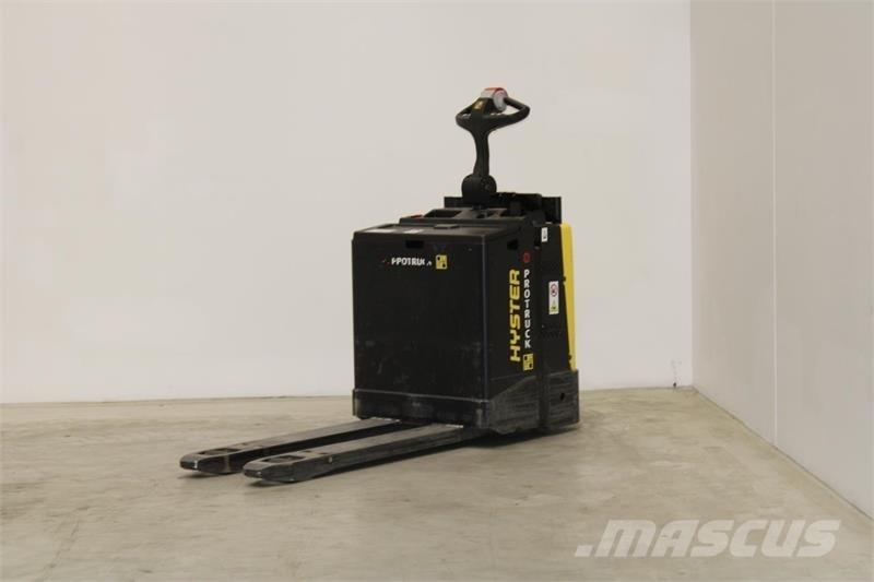 Hyster P2.0S 로우 리프터(승강대 포함)