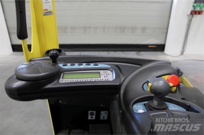 Hyster R2.0 리치 트럭